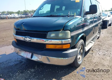 2004 Chevrolet Express z USA, uszkodzony, nr VIN 1GBFG15T941151826